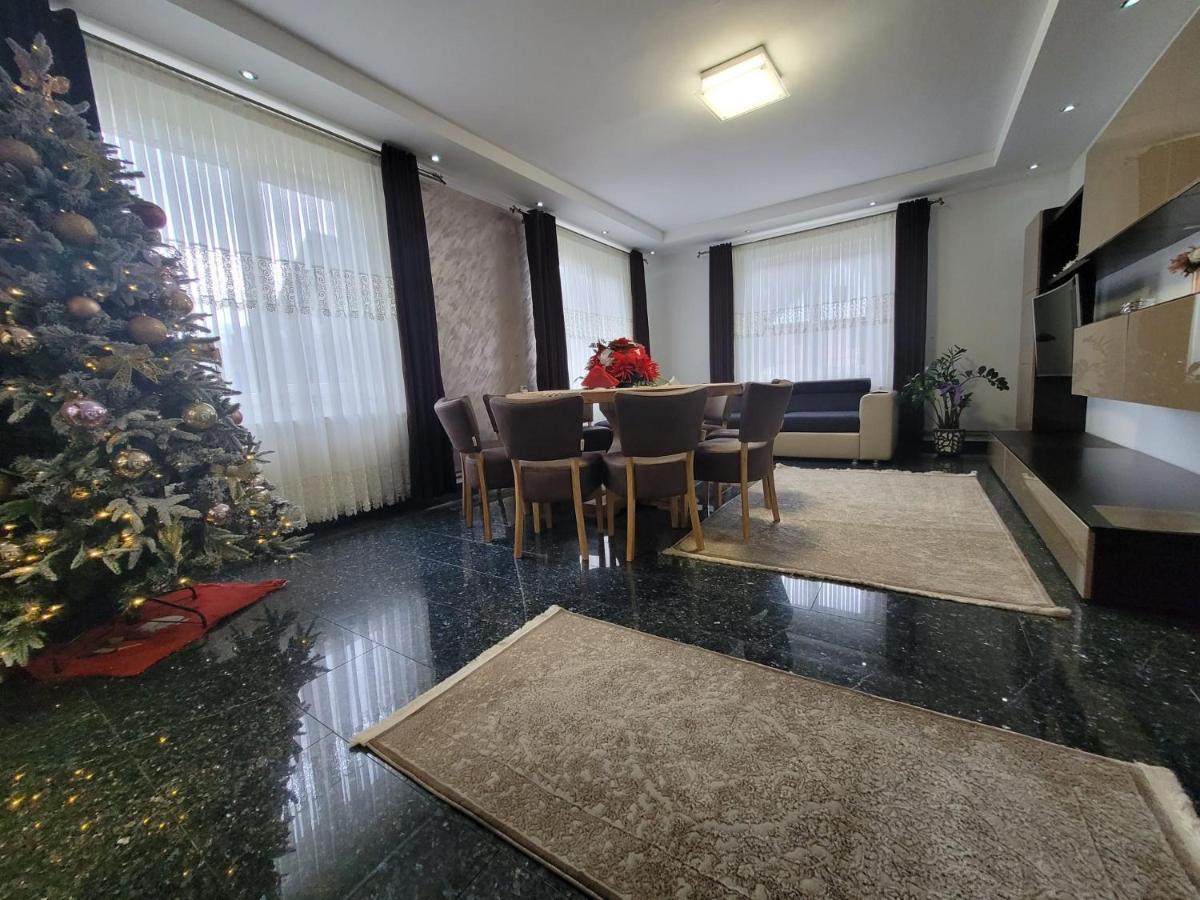 Villa Mery Moisei Esterno foto